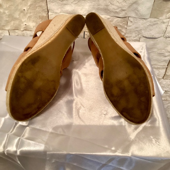 Apt. 9 tan Faux-Suede Wedge Sandals - Picture 12 of 12